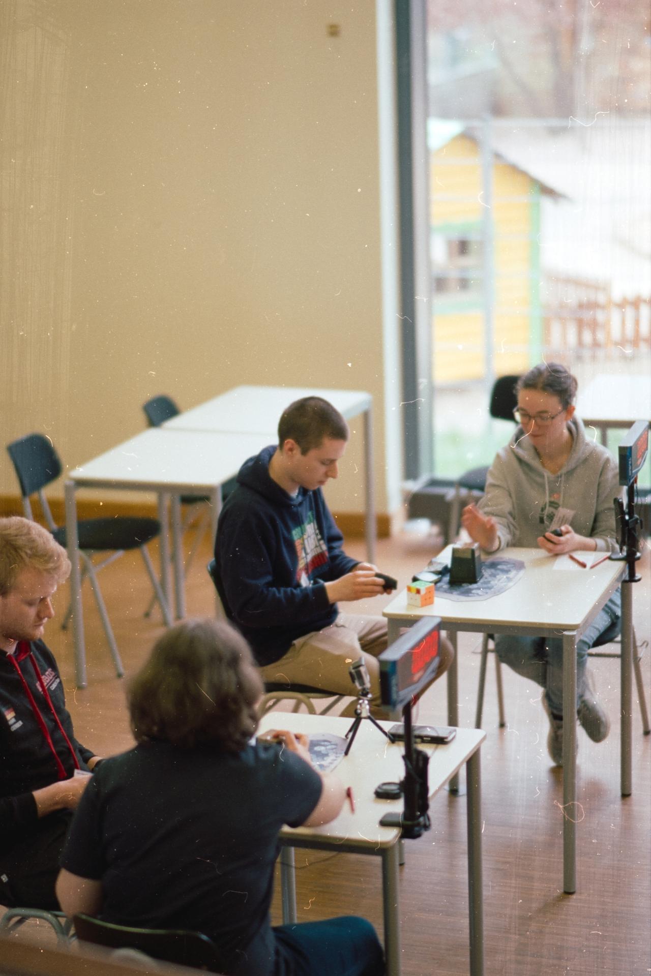 Thumbnail /2023 Comps/Leizpig/leon h2h blurry.jpg